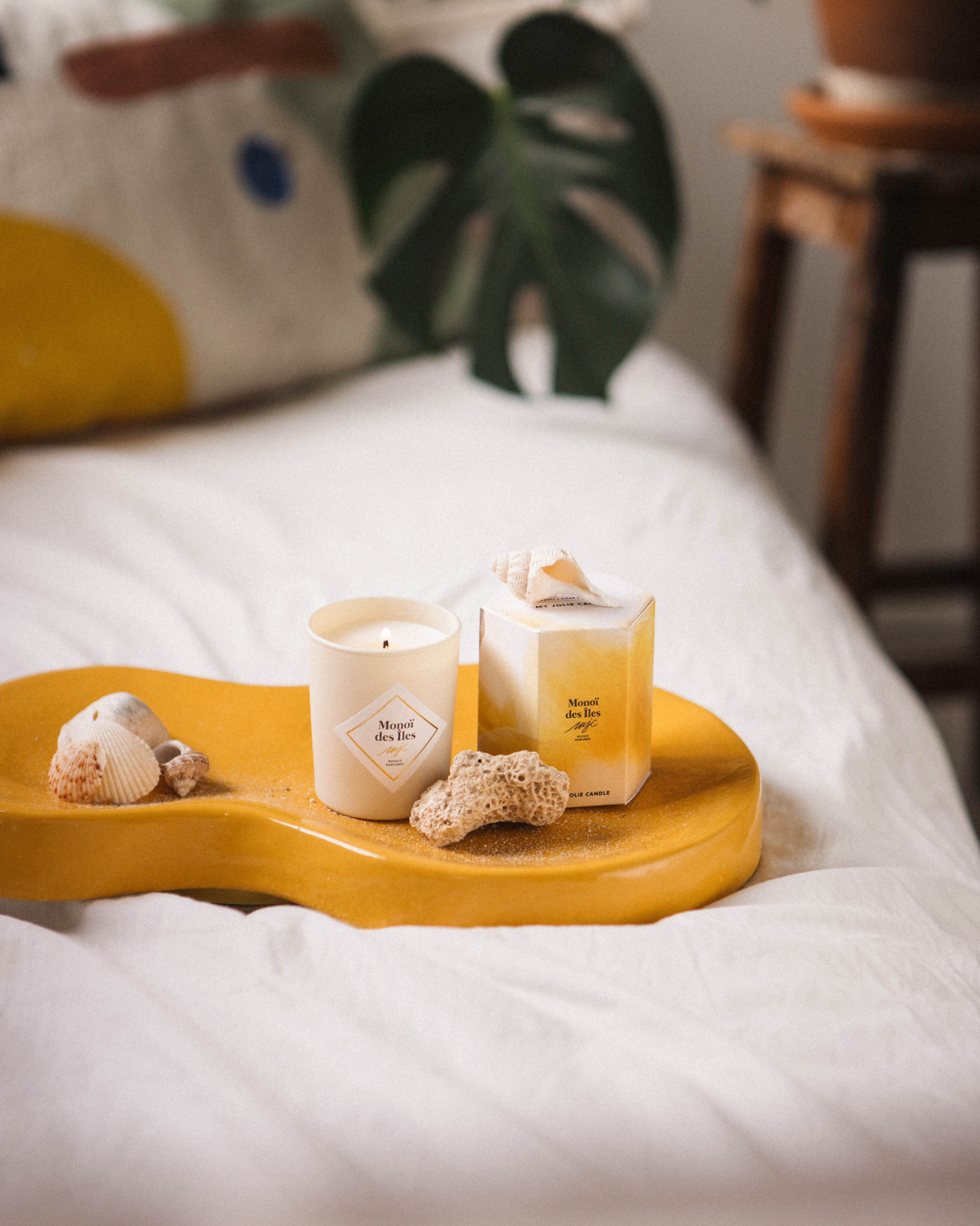 Vela pequeña Monoï de las Islas