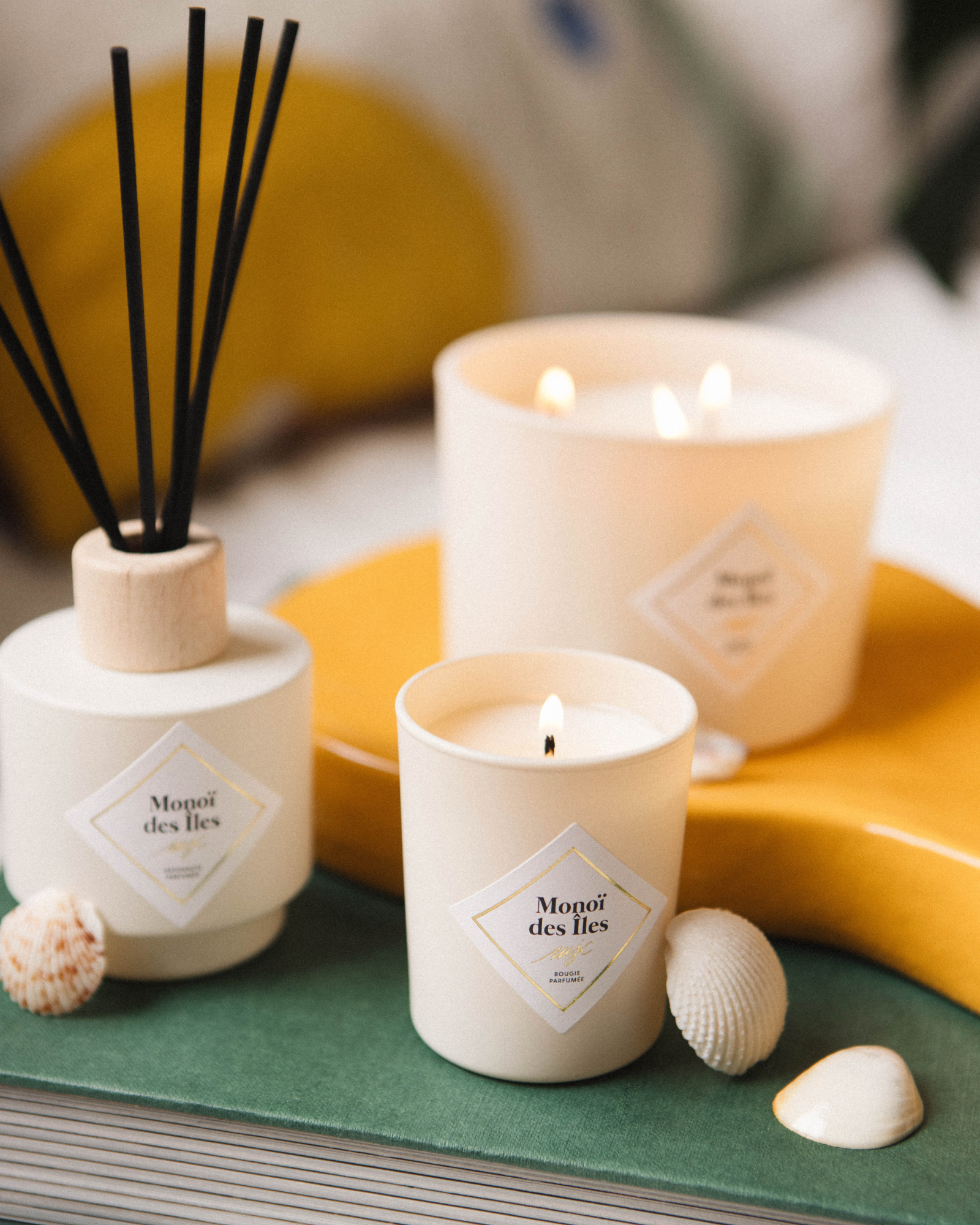 Vela grande Monoï de las Islas