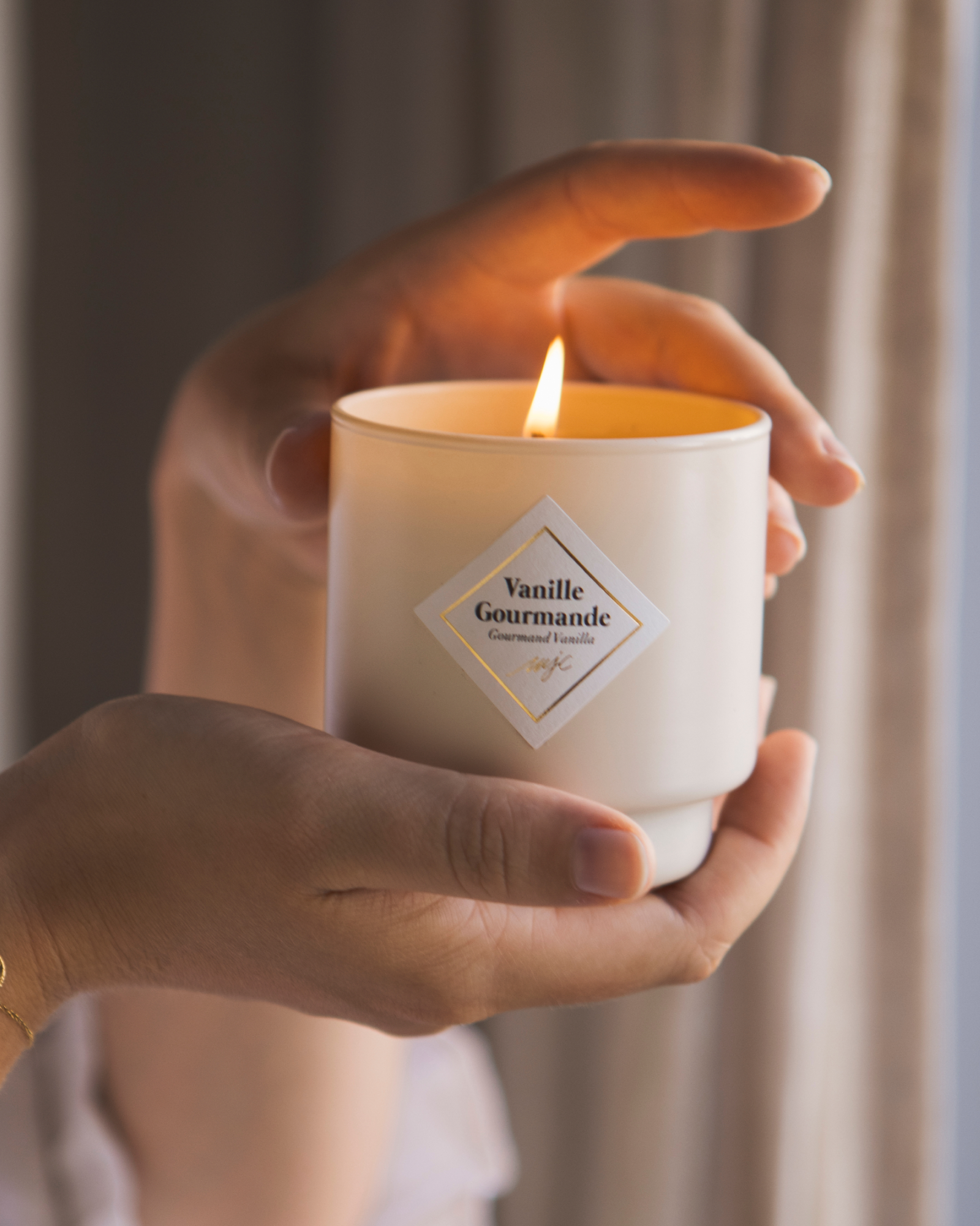 Vela con joya Vainilla Gourmet